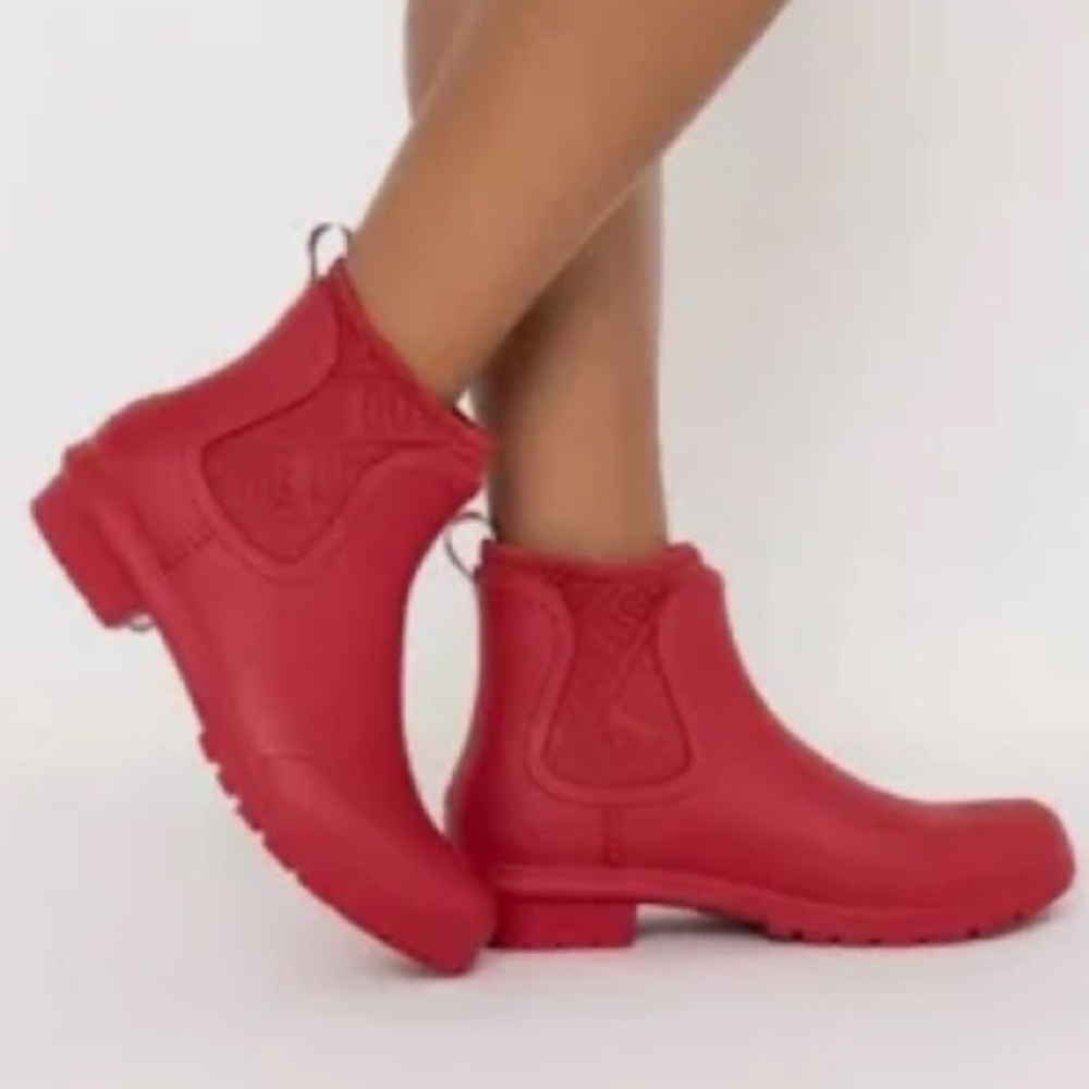 NEW UGG chevonne ribbon logo Red Winter snow rain Boots size 37 euro 6/6.6
